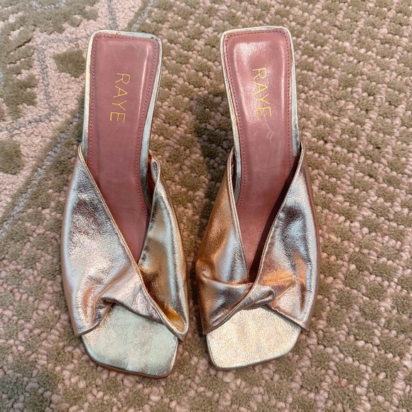 RAYE gold Dane Heel - Picture 7 of 7